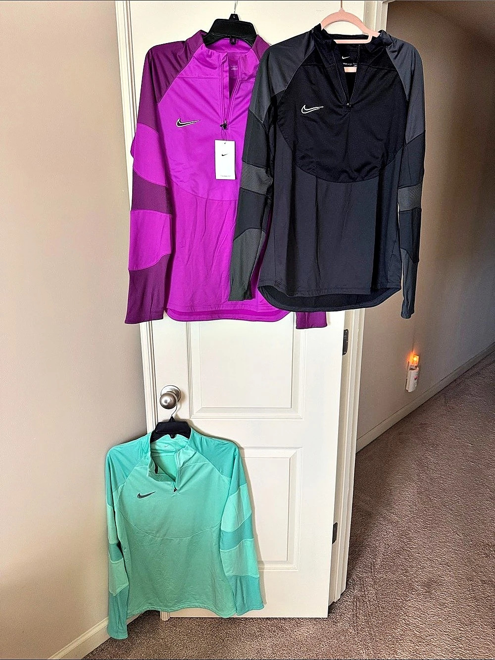 Nike Therma-FIT Women's Long Sleeve Athletic Top